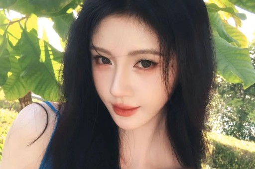 一人唱完20首感动全场观众！任素汐演唱会让全网直呼“真香”